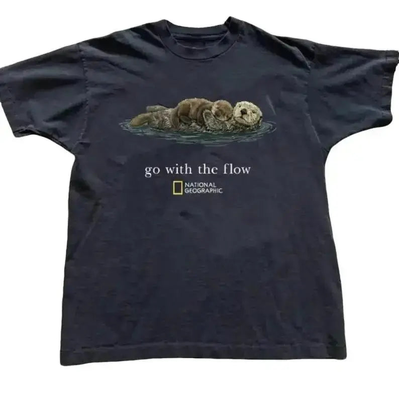 "Go With The Flow" Otter Graphic T-Shirt, Unisex Vintage Style Short Sleeve Streetwear Top, Casual Round Neck Cotton Tee for Animal Lovers