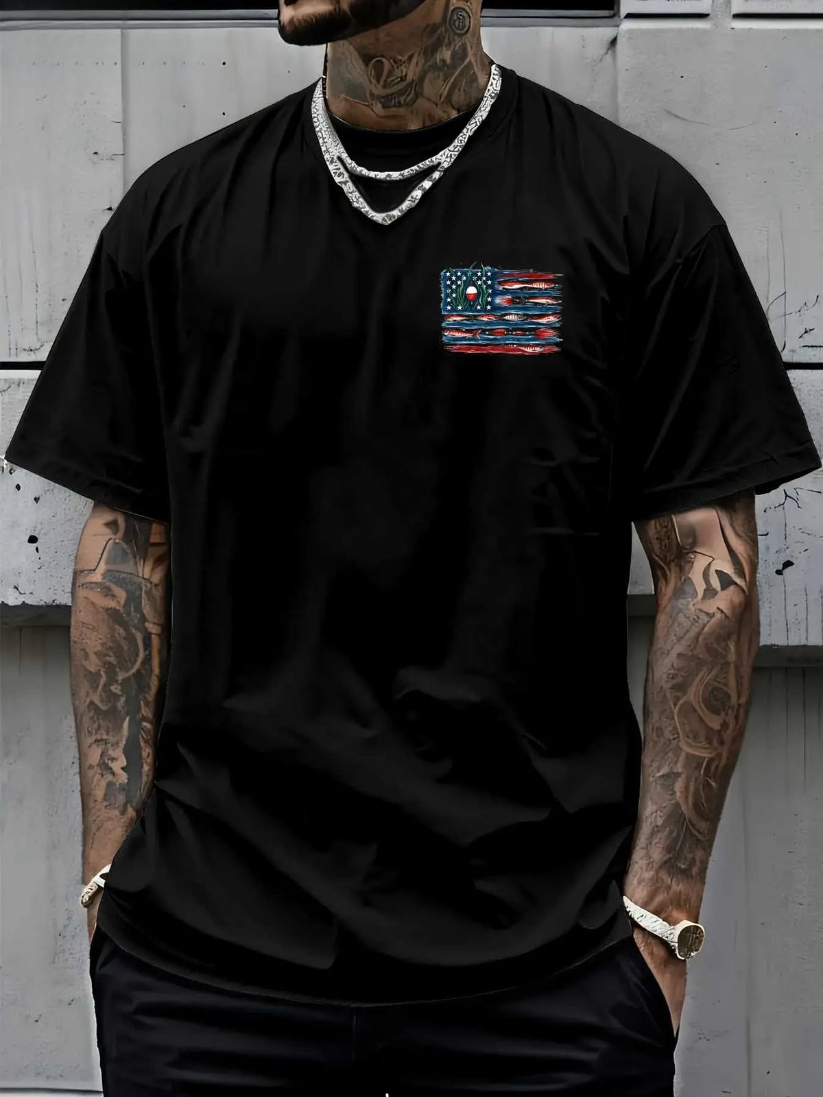 American Flag And Fish Print Short-Sleeve T-Shirt. The Design Combines The American Flag with Fishing Elements, Making It Suitable for Outdoor Fishing Enthusiasts in Summer. It'S a Great Father'S Day Gift Or a Special Present for Fishing Lovers.