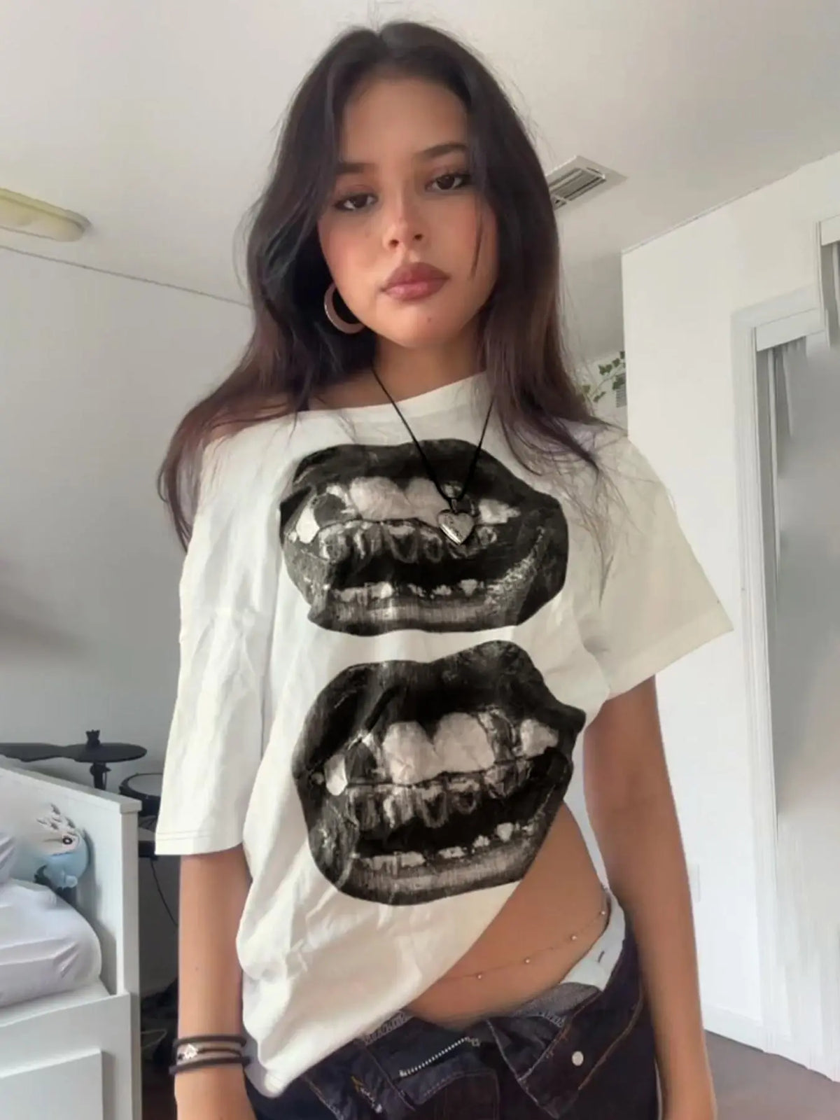 Women's Graphic Print Asymmetrical Neck Tee, Fashion Chic Casual Loose Fit T-Shirt for Daily Vacation Outdoor, Ladies Clothes for Summer, Womenswear, Streetwear, Casual Breathable Comfy Top
