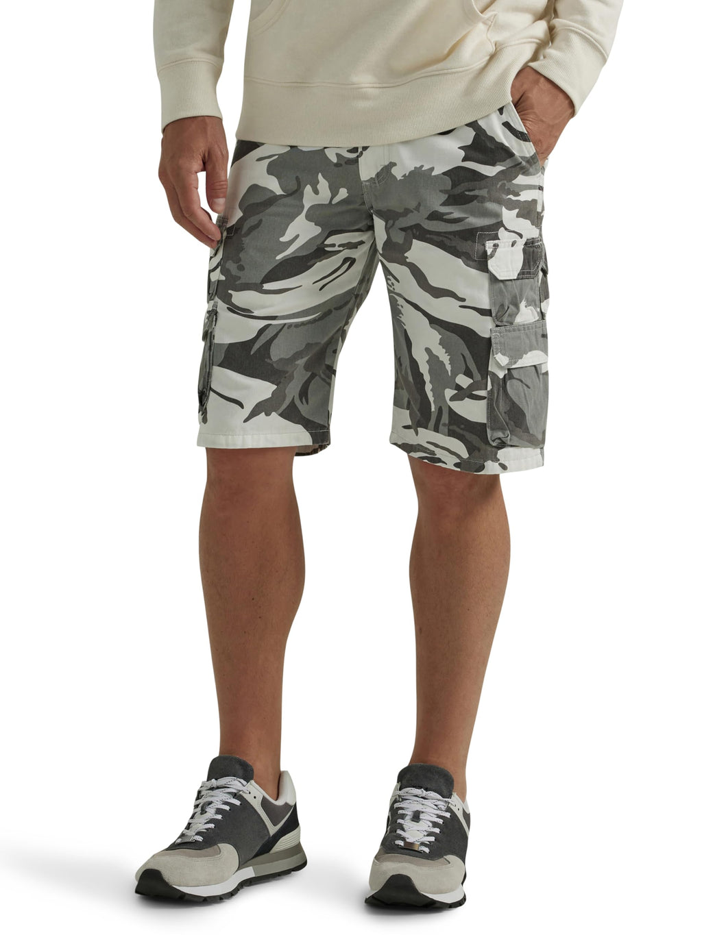 Wrangler Authentics Men’s Premium Twill Cargo Short