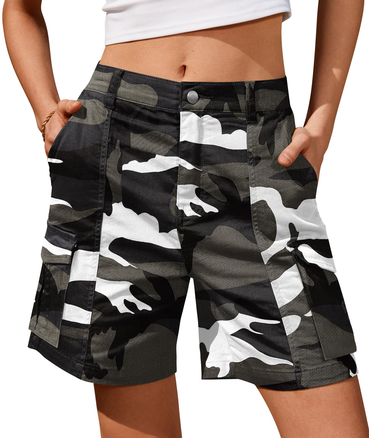 IVIR Bermuda Shorts for Women Cargo Shorts Knee Length 6 Pockets Elastic Waist Long Shorts for Summer Casual